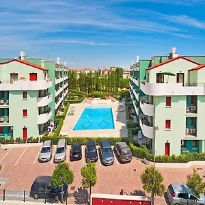 residence-roberta.hotelinveneto.com/